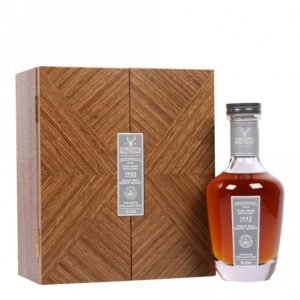 Glen Grant 1952 - 70 Year Old - Platinum Jubilee Edition - Gordon & MacPhail